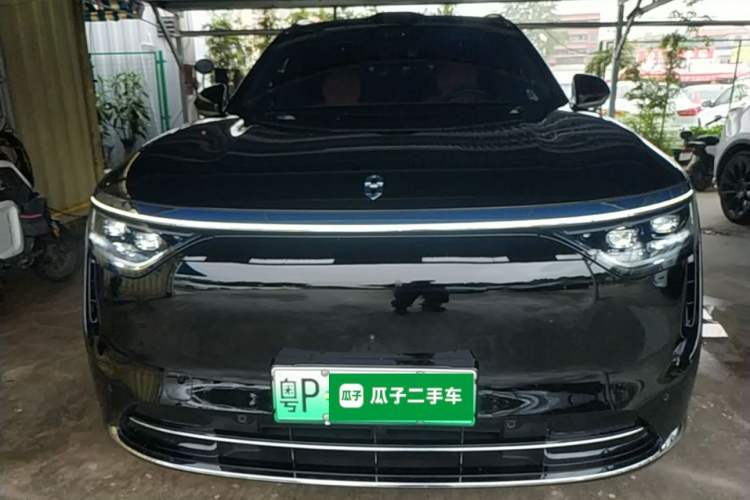 Used Hima AITO M8 2025 Extended-Range Max+ Version 53.4 kWh 6-Seater Edition Front