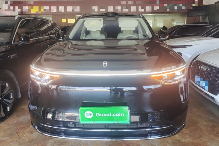 Used Hima AITO M8 2025 Extended-Range Ultra Version 53.4 kWh 6-Seater Edition Front