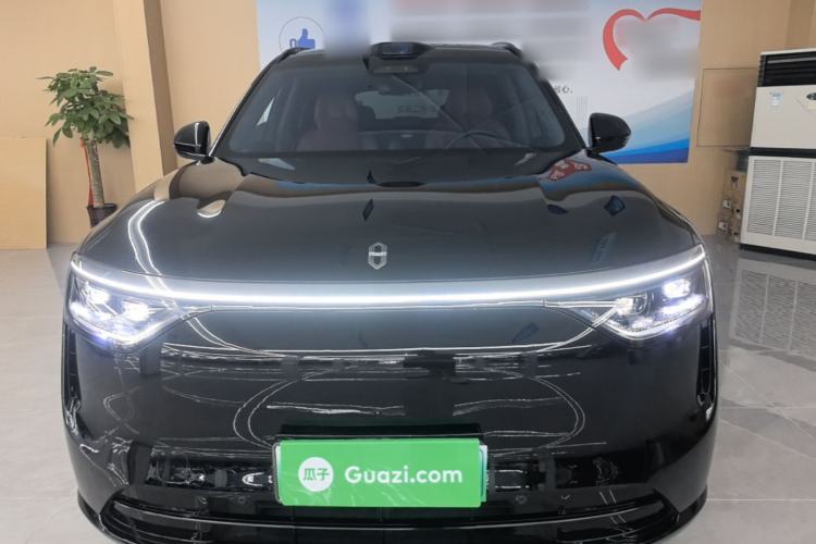 Used Hima AITO M8 2025 Extended-Range Ultra Version 53.4 kWh 5-Seater Edition Front