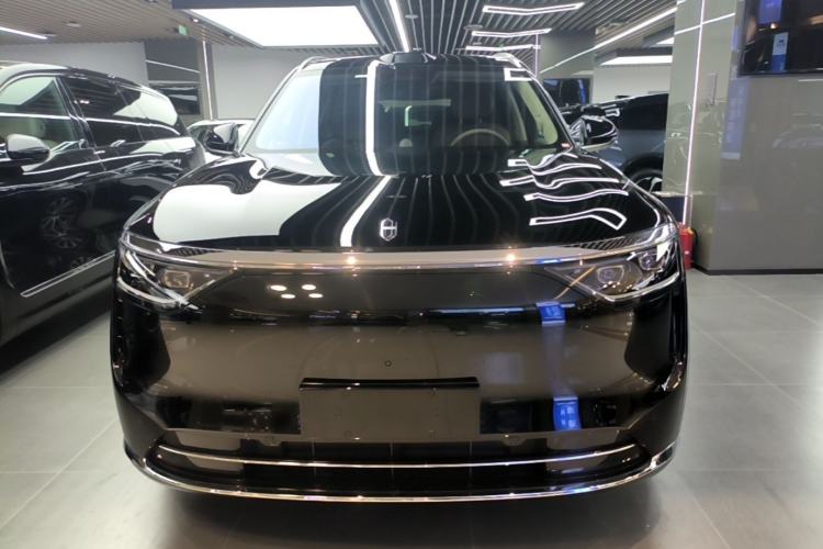 Used Hima AITO M8 2025 Extended-Range Max+ Version 53.4 kWh 6-Seater Edition Front