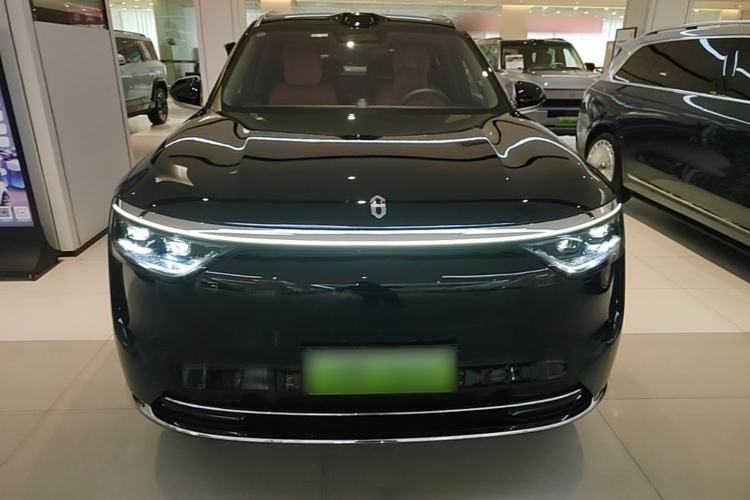 Used Hima AITO M8 2025 Extended-Range Max Version 37 kWh 6-Seater Front