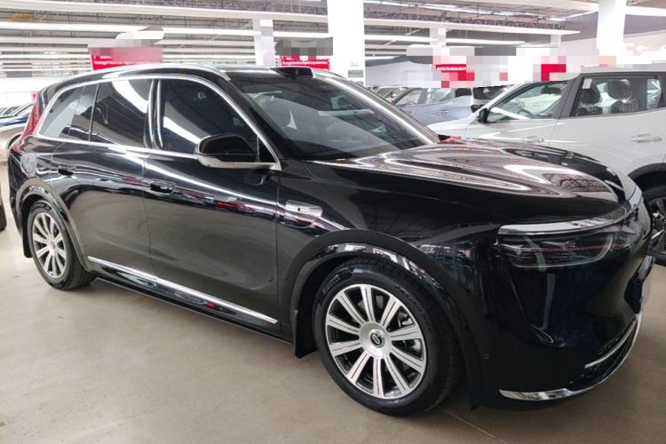 Used Hima AITO M8 2025 Extended-Range Max+ Version 53.4 kWh 6-Seater Edition Front Right 45 Deg
