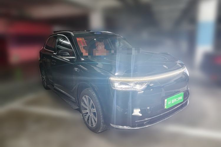 Used Hima AITO M8 2025 Extended-Range Max+ Version 53.4 kWh 6-Seater Edition Front Right 45 Deg
