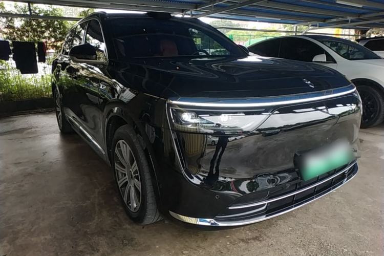 Used Hima AITO M8 2025 Extended-Range Max+ Version 53.4 kWh 6-Seater Edition Front Right 45 Deg