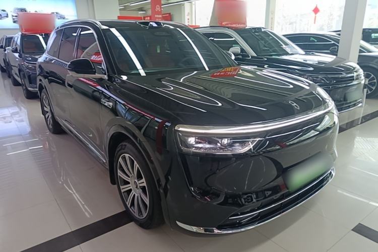 Used Hima AITO M8 2025 Extended-Range Max+ Version 53.4 kWh 6-Seater Edition Front Right 45 Deg