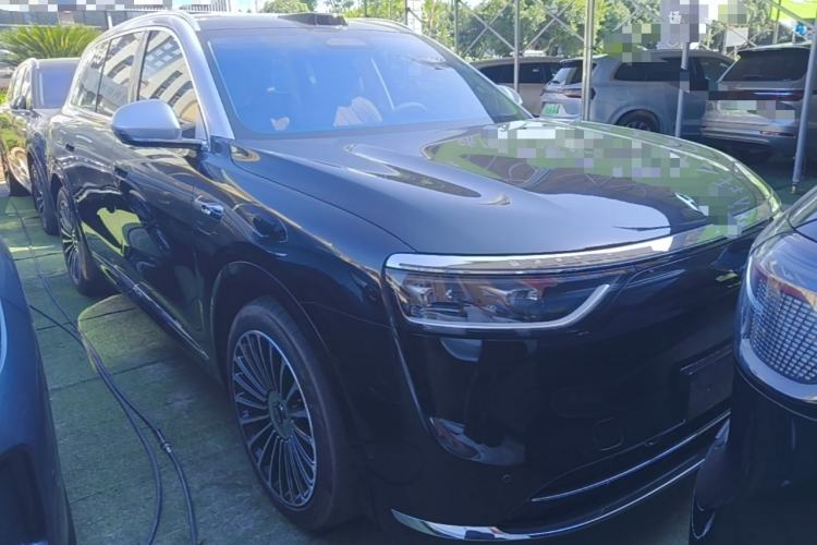 Used Hima AITO M8 2025 Extended-Range Ultra Version 53.4 kWh 5-Seater Edition Front Right 45 Deg
