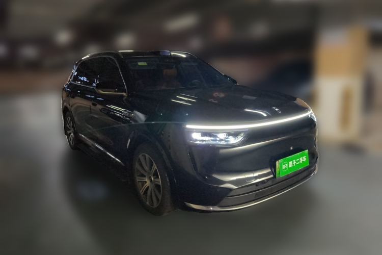 Used Hima AITO M8 2025 Extended-Range Max+ Version 53.4 kWh 6-Seater Edition Front Right 45 Deg