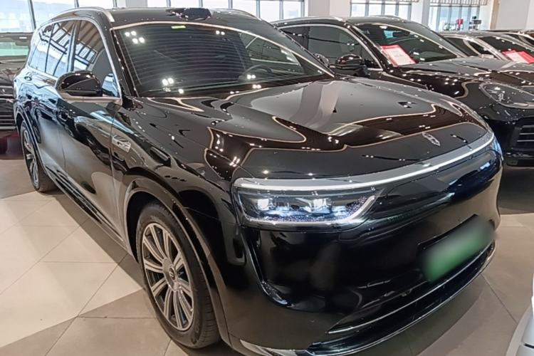 Used Hima AITO M8 2025 Extended-Range Max+ Version 53.4 kWh 5-Seater Edition Front Right 45 Deg