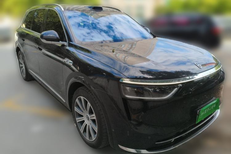 Used Hima AITO M8 2025 Extended-Range Max+ Version 53.4 kWh 6-Seater Edition Front Right 45 Deg
