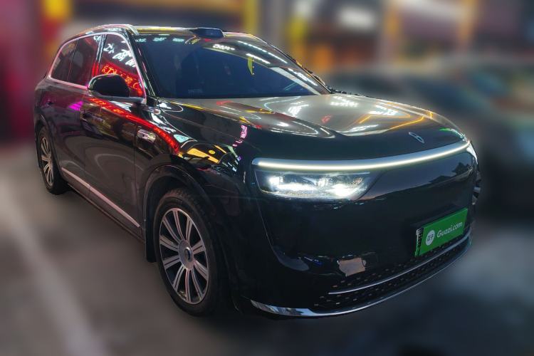 Used Hima AITO M8 2025 Extended-Range Max+ Version 53.4 kWh 6-Seater Edition Front Right 45 Deg