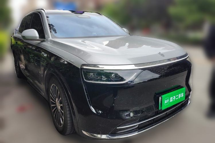 Used Hima AITO M8 2025 Extended-Range Max+ Version 53.4 kWh 5-Seater Edition Front Right 45 Deg
