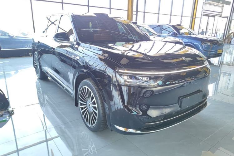 Used Hima AITO M8 2025 Extended-Range Max+ Version 53.4 kWh 5-Seater Edition Front Right 45 Deg
