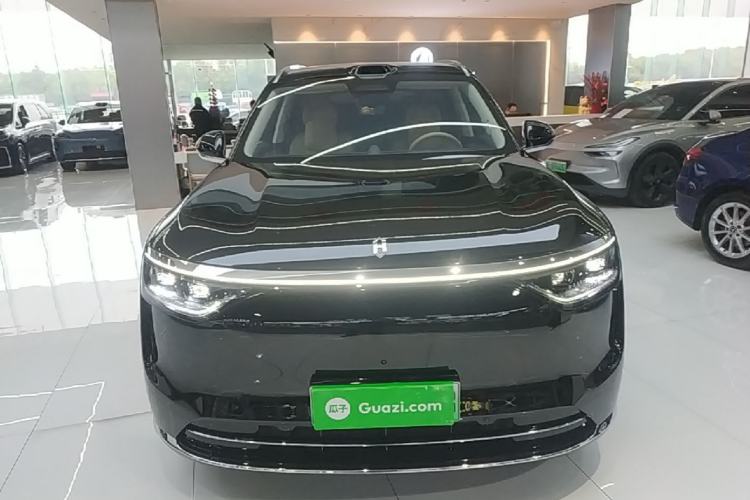 Used Hima AITO M8 2025 Extended-Range Ultra Version 53.4 kWh 6-Seater Edition Front