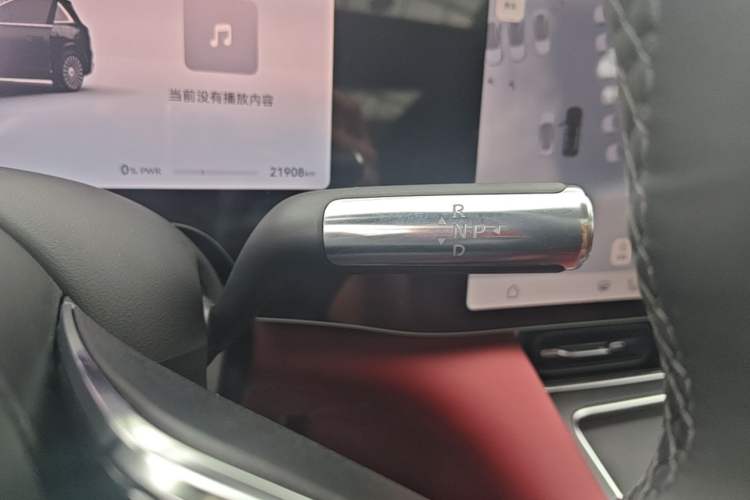 Used Hima AITO M8 2025 Extended-Range Max+ Version 53.4 kWh 5-Seater Edition Gear Lever