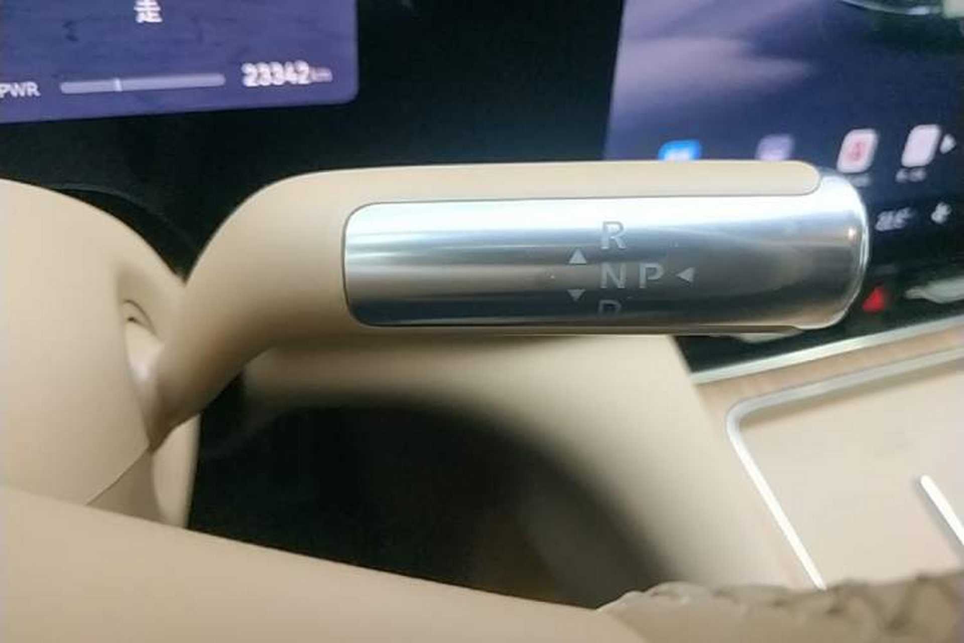 Used Hima AITO M8 2025 Extended-Range Ultra Version 53.4 kWh 6-Seater Edition Gear Lever