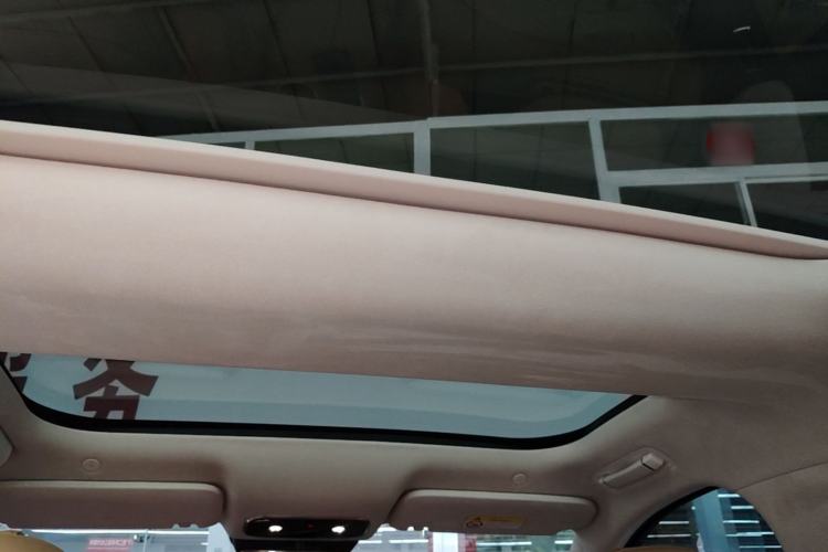 Used Hima AITO M8 2025 Extended-Range Max+ Version 53.4 kWh 6-Seater Edition Headliner