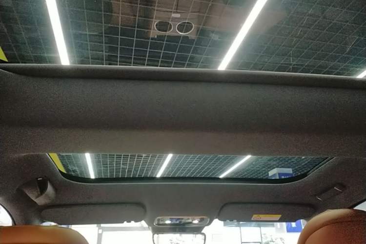Used Hima AITO M8 2025 Extended-Range Max+ Version 53.4 kWh 5-Seater Edition Headliner