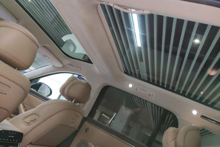 Used Hima AITO M8  Headliner