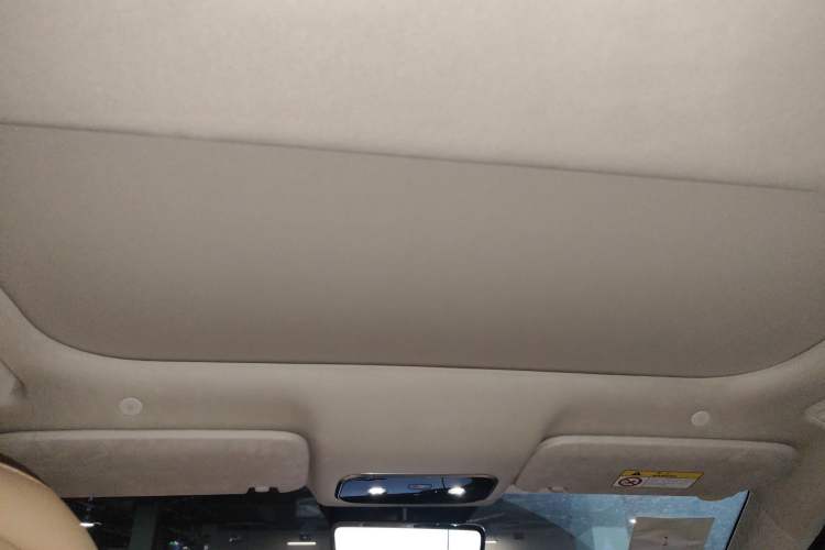 Used Hima AITO M8 2025 Extended-Range Max+ Version 53.4 kWh 6-Seater Edition Headliner