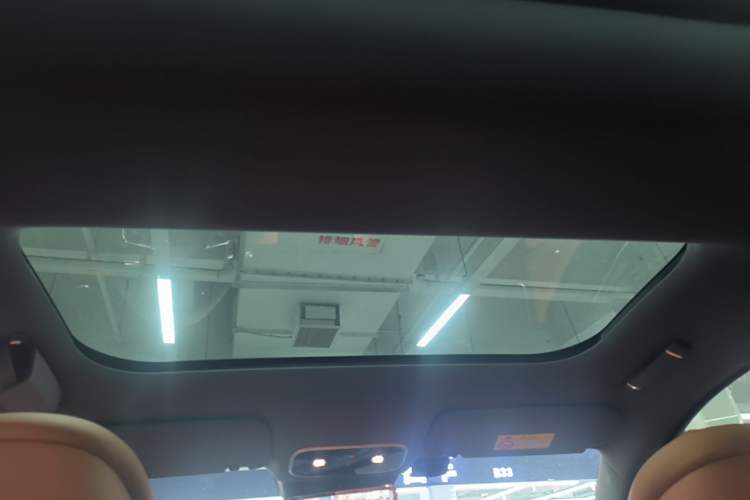 Used Hima AITO M8 2025 Extended-Range Max+ Version 53.4 kWh 6-Seater Edition Headliner