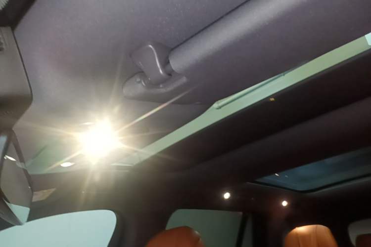 Used Hima AITO M8 2025 Model, Pure Electric Max+ Six-Seat Long-Range Version Headliner