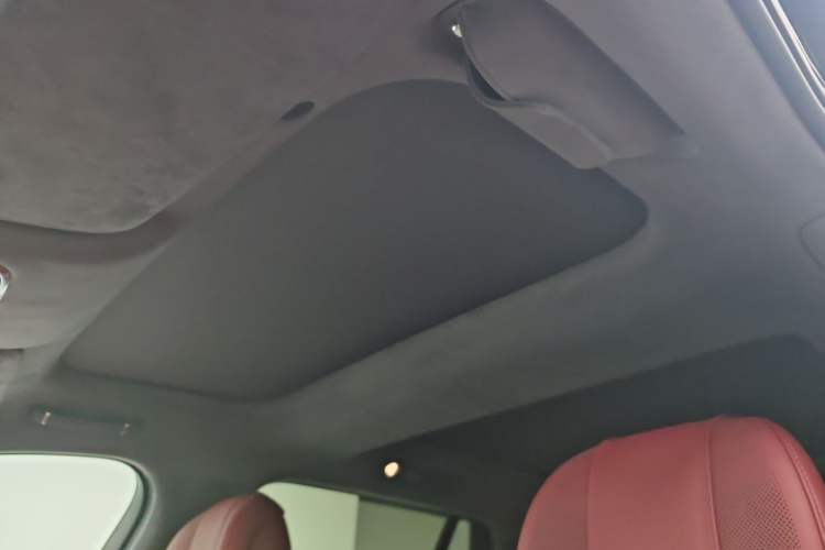 Used Hima AITO M8 2025 Extended-Range Max+ Version 53.4 kWh 6-Seater Edition Headliner