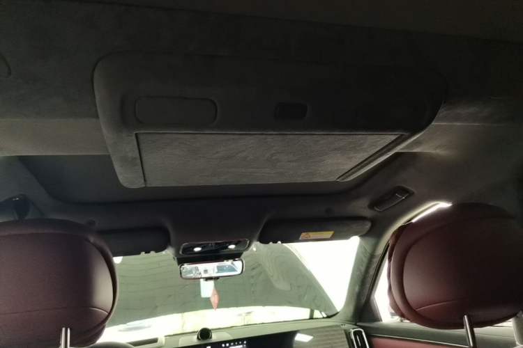 Used Hima AITO M8 2025 Model, Pure Electric Max+ Six-Seat Long-Range Version Headliner