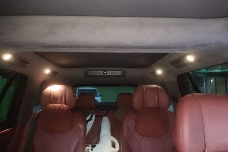 Used Hima AITO M8 2025 Extended-Range Ultra Version 53.4 kWh 6-Seater Edition Headliner