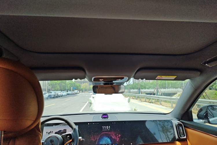 Used Hima AITO M8 2025 Model Range-Extender Max Edition 53.4 kWh, 5-seat version (896-line LiDAR) Headliner