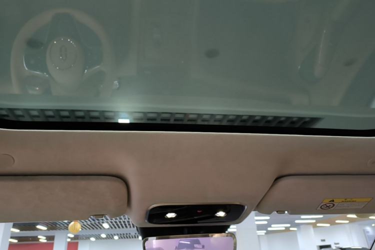 Used Hima AITO M8 2025 Extended-Range Ultra Version 53.4 kWh 6-Seater Edition Headliner