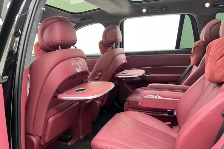 Used Hima AITO M8 2025 Extended-Range Max+ Version 53.4 kWh 6-Seater Edition Interior 12