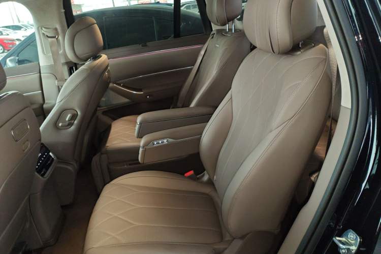 Used Hima AITO M8 2025 Model, Pure Electric Max+ Six-Seat Long-Range Version Interior 4