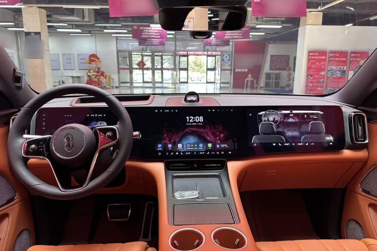 Used Hima AITO M8 2025 Extended-Range Max+ Version 53.4 kWh 6-Seater Edition Interior 6