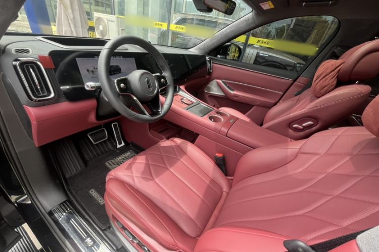 Used Hima AITO M8 2025 Extended-Range Max+ Version 53.4 kWh 6-Seater Edition Interior 6