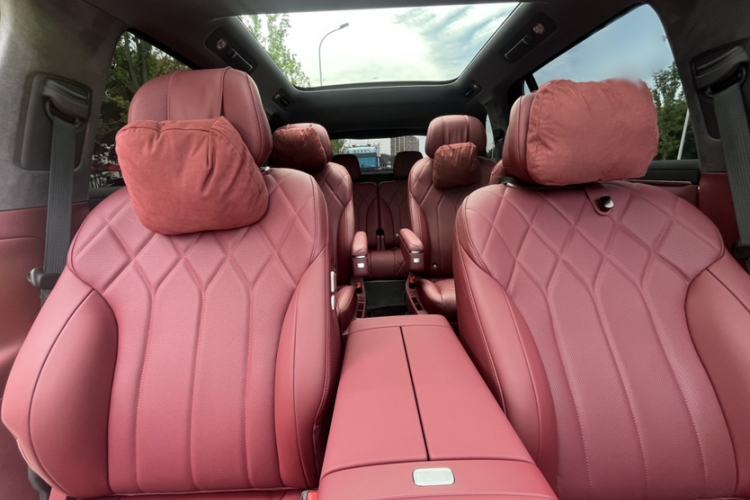 Used Hima AITO M8 2025 Extended-Range Max+ Version 53.4 kWh 6-Seater Edition Interior 7