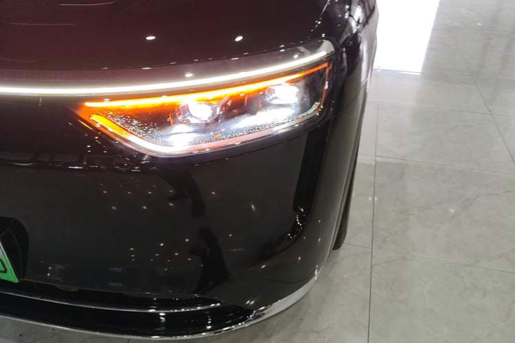 Used Hima AITO M8 2025 Extended-Range Max+ Version 53.4 kWh 6-Seater Edition Left Front Headlight