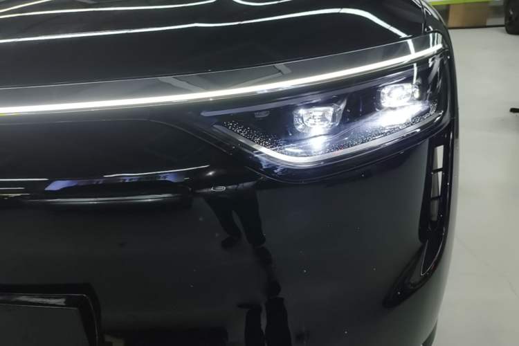 Used Hima AITO M8 2025 Model Pure Electric Max+ Five-Seat Long-Range Version Left Front Headlight