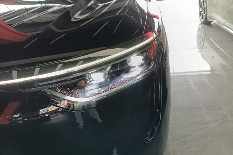 Used Hima AITO M8 2025 Extended-Range Max+ Version 53.4 kWh 6-Seater Edition Left Front Headlight
