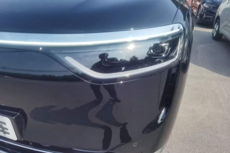 Used Hima AITO M8 2025 Extended-Range Max+ Version 53.4 kWh 5-Seater Edition Left Front Headlight