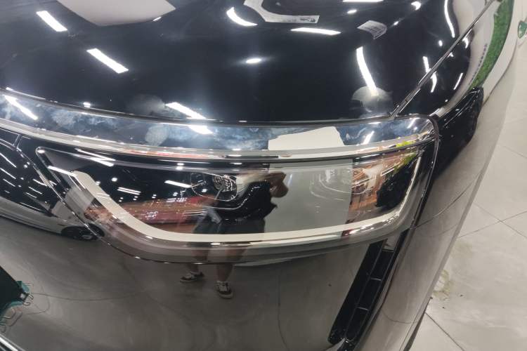 Used Hima AITO M8 2025 Extended-Range Max+ Version 53.4 kWh 5-Seater Edition Left Front Headlight