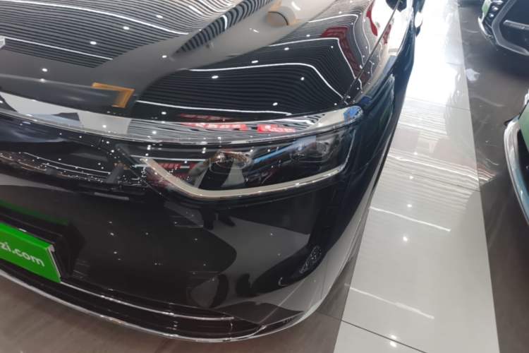 Used Hima AITO M8 2025 Extended-Range Max+ Version 53.4 kWh 6-Seater Edition Left Front Headlight