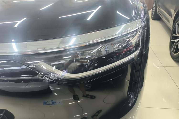 Used Hima AITO M8 2025 Extended-Range Max+ Version 53.4 kWh 6-Seater Edition Left Front Headlight