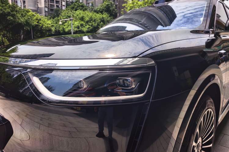 Used Hima AITO M8 2025 Extended-Range Max+ Version 53.4 kWh 5-Seater Edition Left Front Headlight