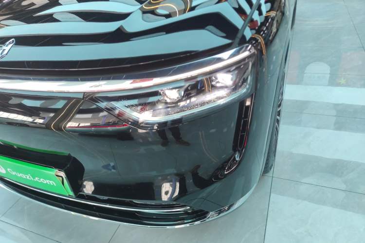 Used Hima AITO M8 2025 Extended-Range Max+ Version 53.4 kWh 5-Seater Edition Left Front Headlight