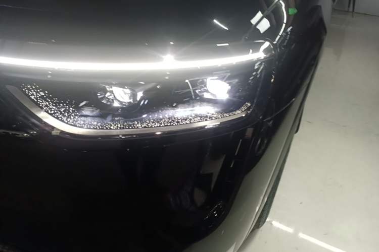 Used Hima AITO M8 2025 Model, Pure Electric Max+ Six-Seat Long-Range Version Left Front Headlight
