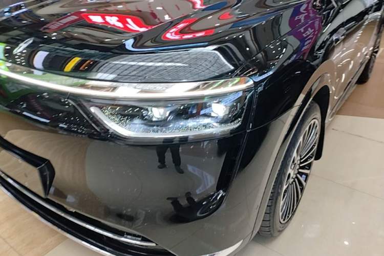 Used Hima AITO M8 2025 Extended-Range Max+ Version 53.4 kWh 6-Seater Edition Left Front Headlight