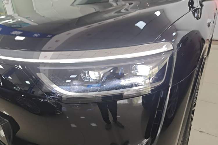 Used Hima AITO M8 2025 Extended-Range Max+ Version 53.4 kWh 6-Seater Edition Left Front Headlight