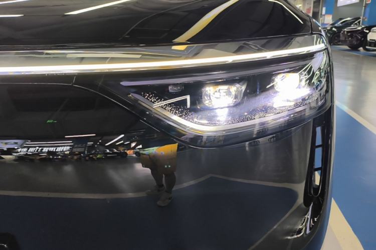 Used Hima AITO M8 2025 Extended-Range Max+ Version 53.4 kWh 5-Seater Edition Left Front Headlight