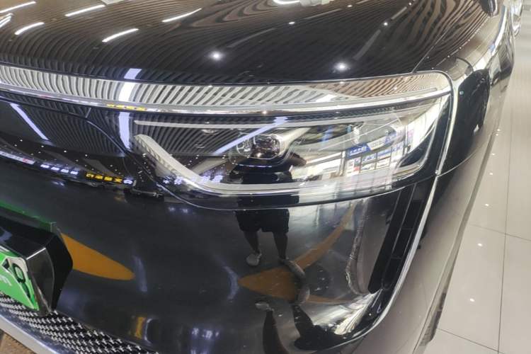 Used Hima AITO M8 2025 Extended-Range Max+ Version 53.4 kWh 6-Seater Edition Left Front Headlight