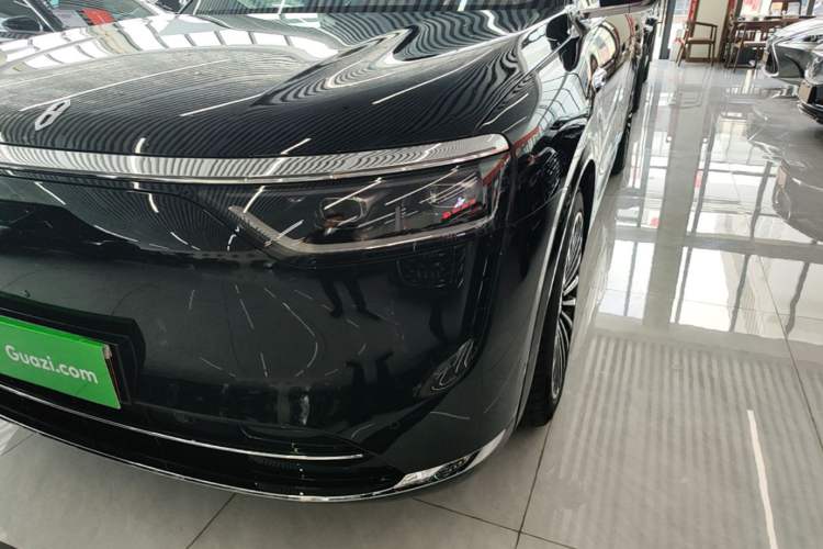 Used Hima AITO M8 2025 Extended-Range Ultra Version 53.4 kWh 6-Seater Edition Left Front Headlight